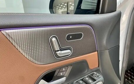 Mercedes-Benz GLB, 2022 год, 2 350 000 рублей, 9 фотография