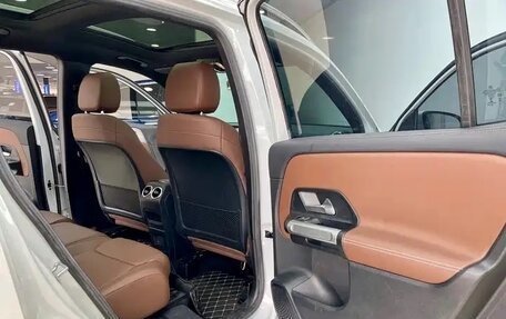 Mercedes-Benz GLB, 2022 год, 2 350 000 рублей, 12 фотография