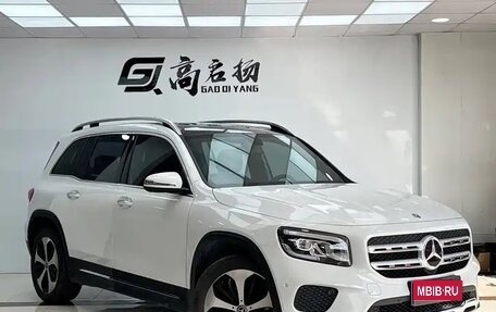 Mercedes-Benz GLB, 2022 год, 2 350 000 рублей, 3 фотография