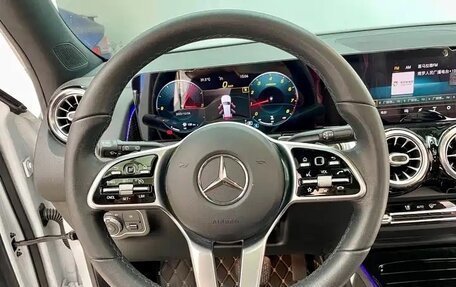 Mercedes-Benz GLB, 2022 год, 2 350 000 рублей, 17 фотография