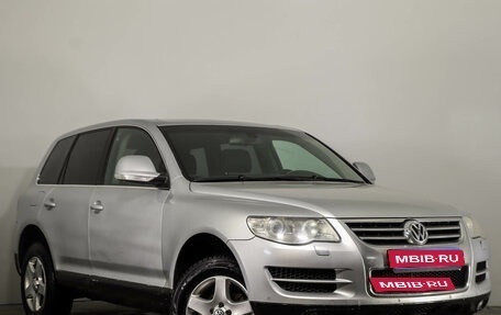 Volkswagen Touareg III, 2008 год, 1 049 000 рублей, 1 фотография