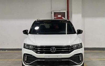 Volkswagen T-Roc I, 2022 год, 1 700 000 рублей, 1 фотография