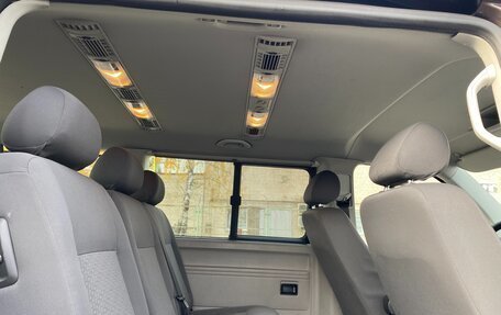 Volkswagen Caravelle T5, 2012 год, 1 800 000 рублей, 16 фотография