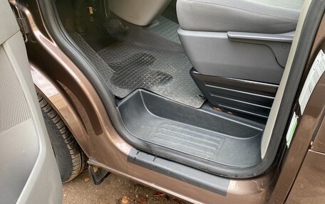 Volkswagen Caravelle T5, 2012 год, 1 800 000 рублей, 19 фотография