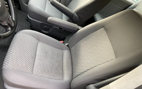 Volkswagen Caravelle T5, 2012 год, 1 800 000 рублей, 20 фотография