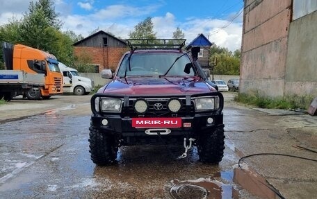 Toyota Hilux Surf III рестайлинг, 1991 год, 890 000 рублей, 2 фотография