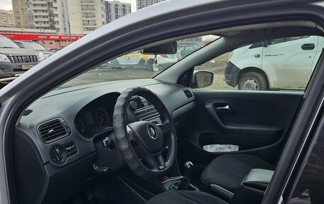 Volkswagen Polo VI (EU Market), 2015 год, 760 000 рублей, 9 фотография