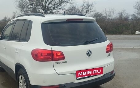 Volkswagen Tiguan I, 2015 год, 1 195 000 рублей, 4 фотография