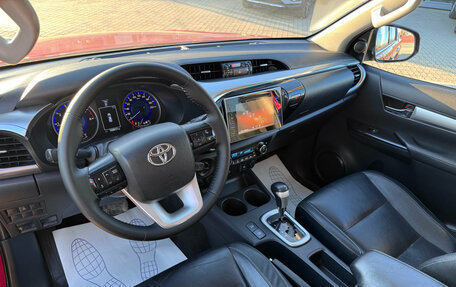 Toyota Hilux VIII, 2015 год, 2 940 000 рублей, 7 фотография