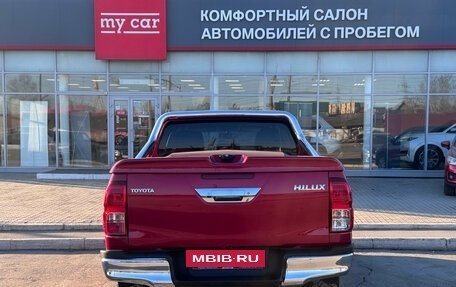 Toyota Hilux VIII, 2015 год, 2 940 000 рублей, 5 фотография