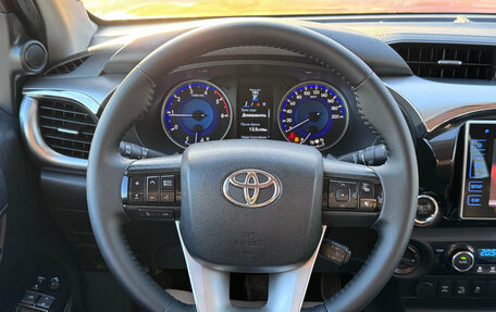 Toyota Hilux VIII, 2015 год, 2 940 000 рублей, 18 фотография