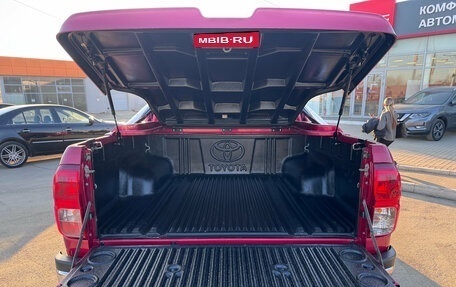 Toyota Hilux VIII, 2015 год, 2 940 000 рублей, 14 фотография