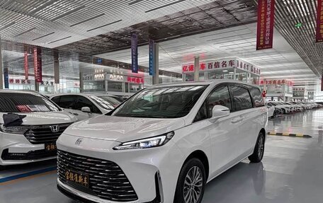 Buick GL8, 2025 год, 5 200 000 рублей, 3 фотография