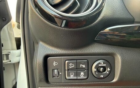 KIA Stonic, 2022 год, 1 330 000 рублей, 13 фотография