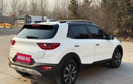 KIA Stonic, 2022 год, 1 330 000 рублей, 5 фотография