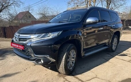 Mitsubishi Pajero Sport III рестайлинг, 2020 год, 3 200 000 рублей, 6 фотография