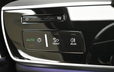 Audi A8, 2021 год, 5 850 000 рублей, 14 фотография