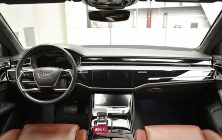 Audi A8, 2021 год, 5 850 000 рублей, 10 фотография