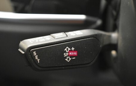 Audi A8, 2021 год, 5 850 000 рублей, 11 фотография