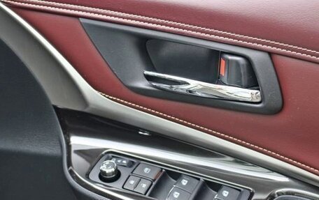 Toyota Harrier, 2020 год, 2 390 000 рублей, 23 фотография