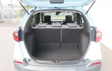 Honda Fit, 2021 год, 1 100 000 рублей, 8 фотография