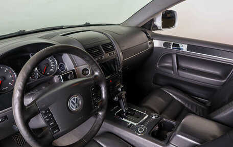 Volkswagen Touareg III, 2008 год, 1 049 000 рублей, 10 фотография