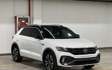 Volkswagen T-Roc I, 2022 год, 1 700 000 рублей, 4 фотография