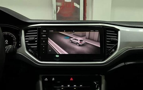 Volkswagen T-Roc I, 2022 год, 1 700 000 рублей, 9 фотография