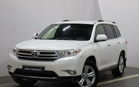 Toyota Highlander III, 2012 год, 1 942 000 рублей, 1 фотография