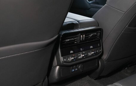 Toyota Land Cruiser, 2023 год, 12 180 000 рублей, 13 фотография