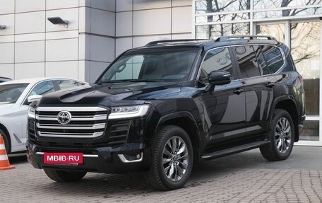 Toyota Land Cruiser, 2023 год, 12 180 000 рублей, 4 фотография