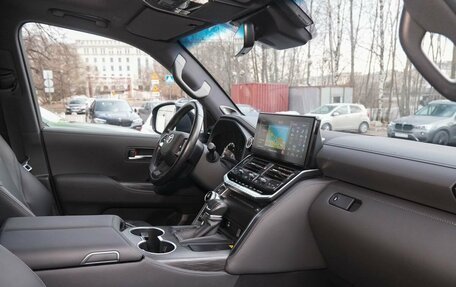 Toyota Land Cruiser, 2023 год, 12 180 000 рублей, 27 фотография