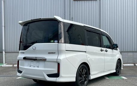 Honda Stepwgn IV, 2021 год, 2 100 000 рублей, 5 фотография