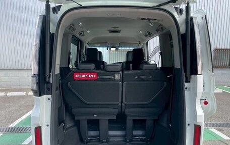 Honda Stepwgn IV, 2021 год, 2 100 000 рублей, 19 фотография