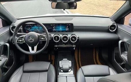 Mercedes-Benz A-Класс, 2022 год, 1 950 000 рублей, 18 фотография