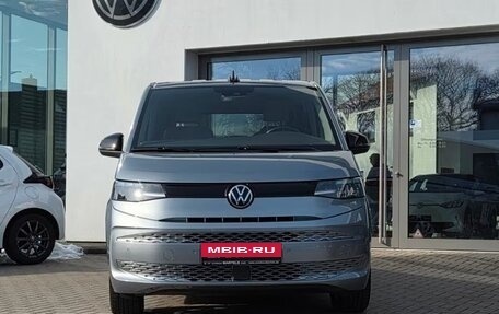 Volkswagen Multivan, 2022 год, 4 560 000 рублей, 2 фотография