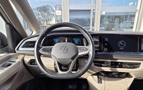 Volkswagen Multivan, 2022 год, 4 560 000 рублей, 12 фотография