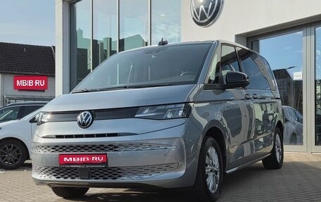 Volkswagen Multivan, 2022 год, 4 560 000 рублей, 3 фотография