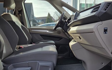 Volkswagen Multivan, 2022 год, 4 560 000 рублей, 20 фотография