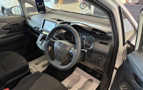 Toyota Wish II, 2010 год, 1 349 000 рублей, 10 фотография