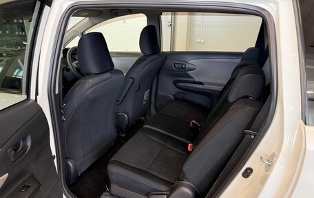 Toyota Wish II, 2010 год, 1 349 000 рублей, 17 фотография