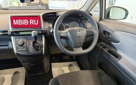 Toyota Wish II, 2010 год, 1 349 000 рублей, 15 фотография