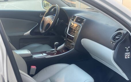 Lexus IS II рестайлинг 2, 2007 год, 1 150 000 рублей, 32 фотография