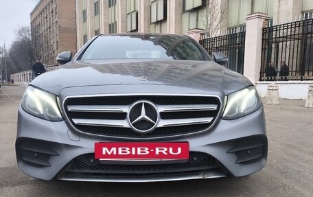 Mercedes-Benz E-Класс, 2018 год, 2 100 000 рублей, 2 фотография