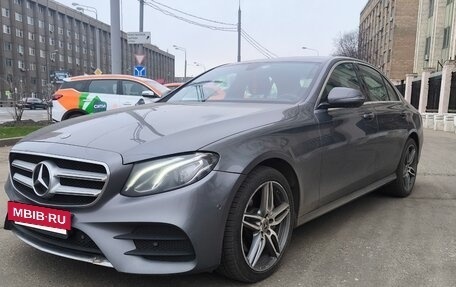 Mercedes-Benz E-Класс, 2018 год, 2 100 000 рублей, 5 фотография