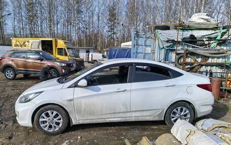 Hyundai Solaris II рестайлинг, 2014 год, 630 000 рублей, 3 фотография