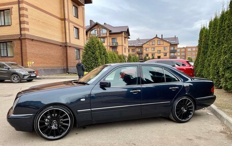 Mercedes-Benz E-Класс, 1998 год, 695 000 рублей, 6 фотография