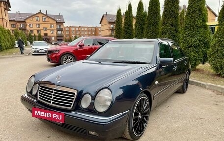 Mercedes-Benz E-Класс, 1998 год, 695 000 рублей, 7 фотография