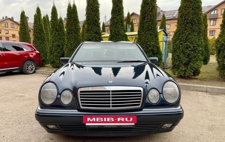 Mercedes-Benz E-Класс, 1998 год, 695 000 рублей, 8 фотография