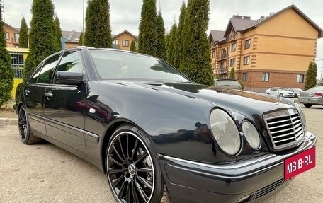 Mercedes-Benz E-Класс, 1998 год, 695 000 рублей, 9 фотография